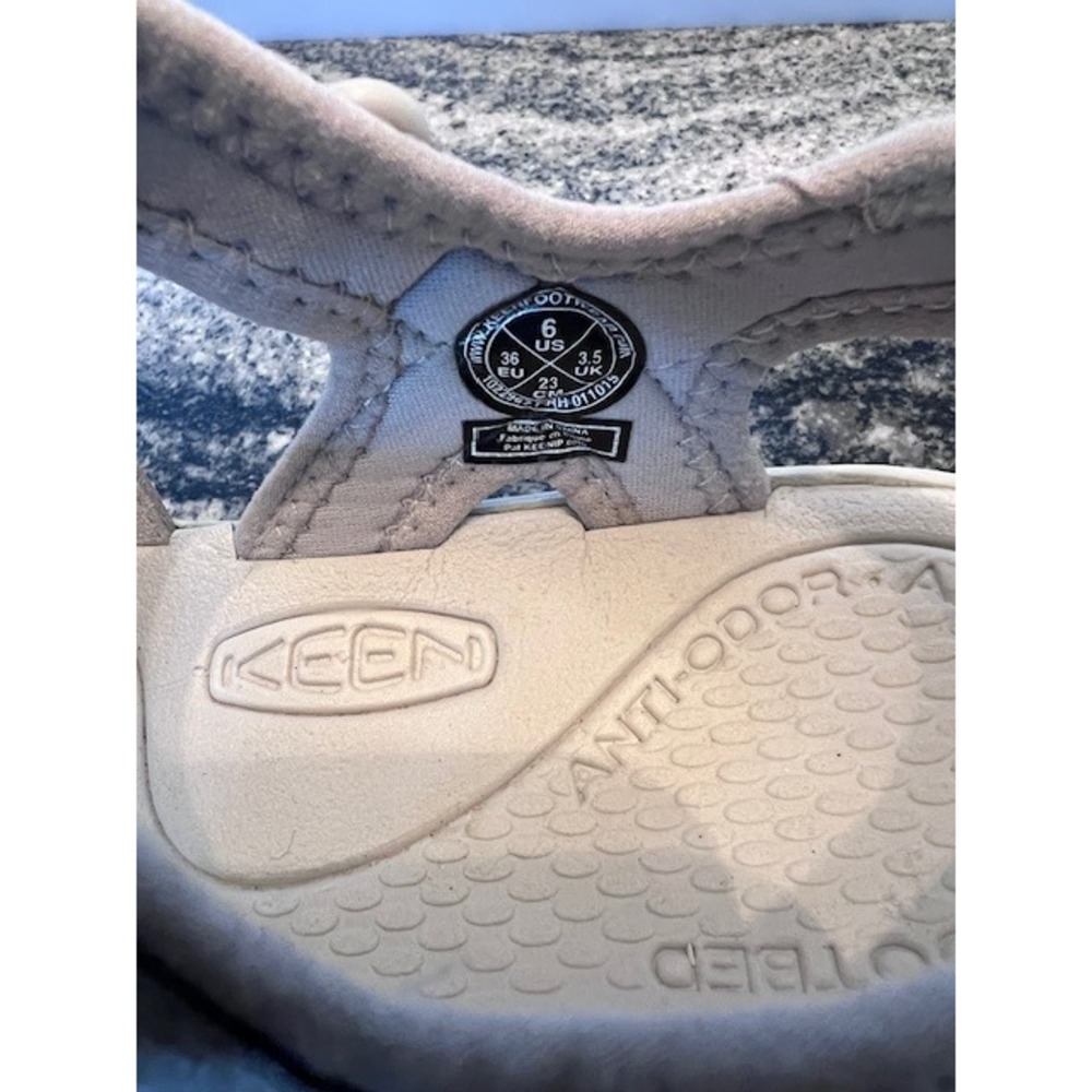 KEEN Rose Sandals Women Size 6 Brindle Shiitake Closed Toe Hiking Shoes Like New - Picture 4 of 9